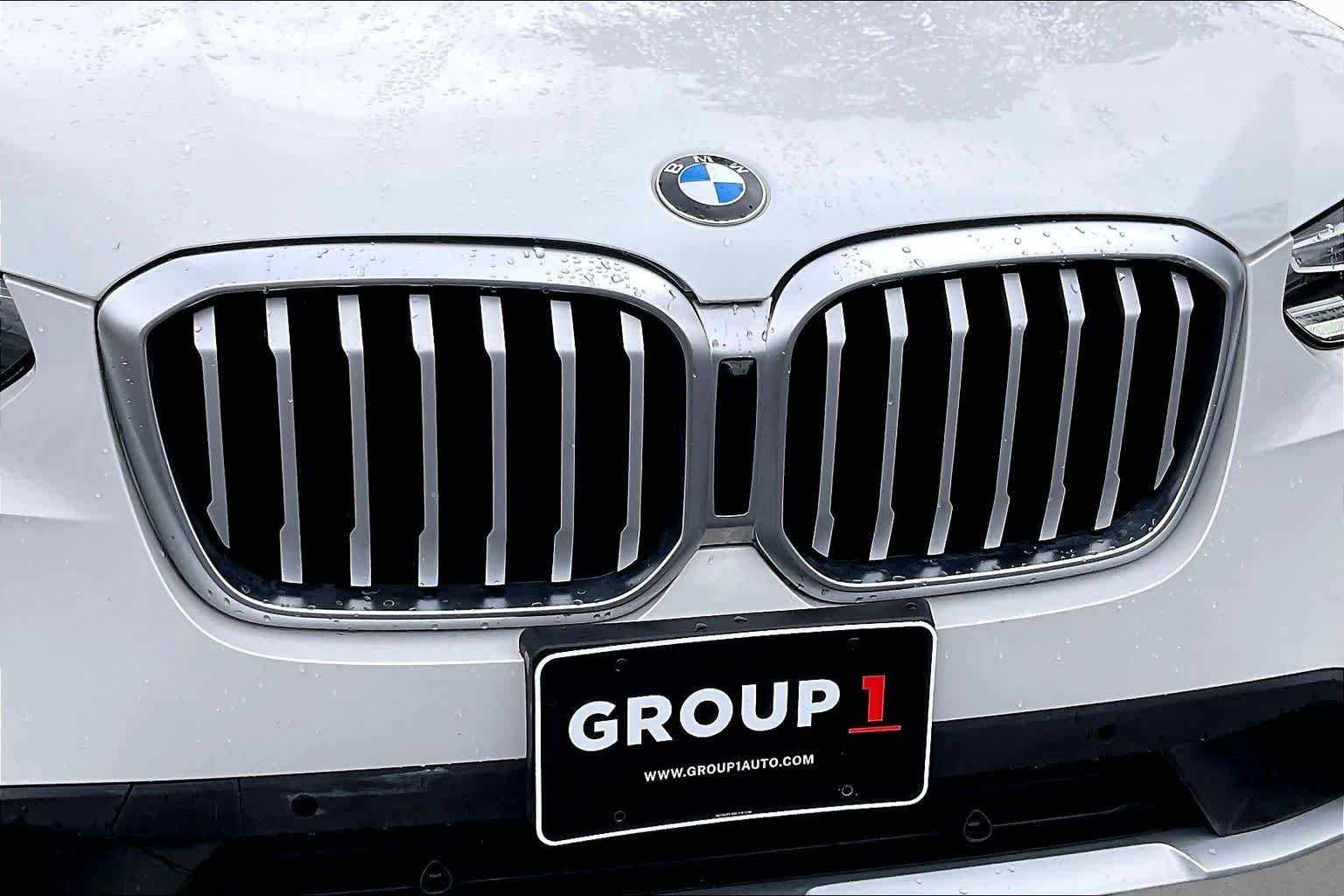 Used 2022 Mineral White Metallic BMW xDrive30i image 31