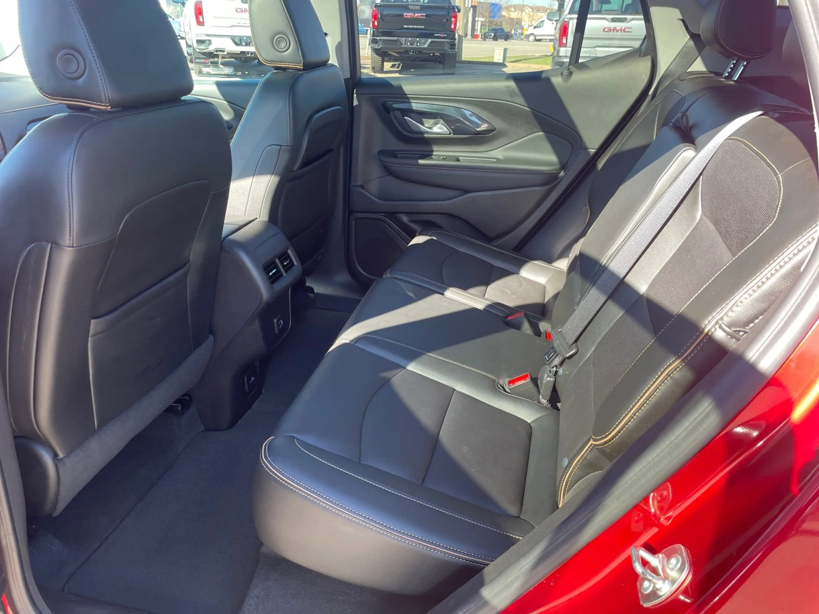Used 2024 Red GMC AT4 AWD image 19