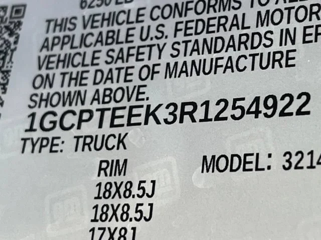 Used 2024 Glacier Blue Metallic Chevrolet Trail Boss image 14