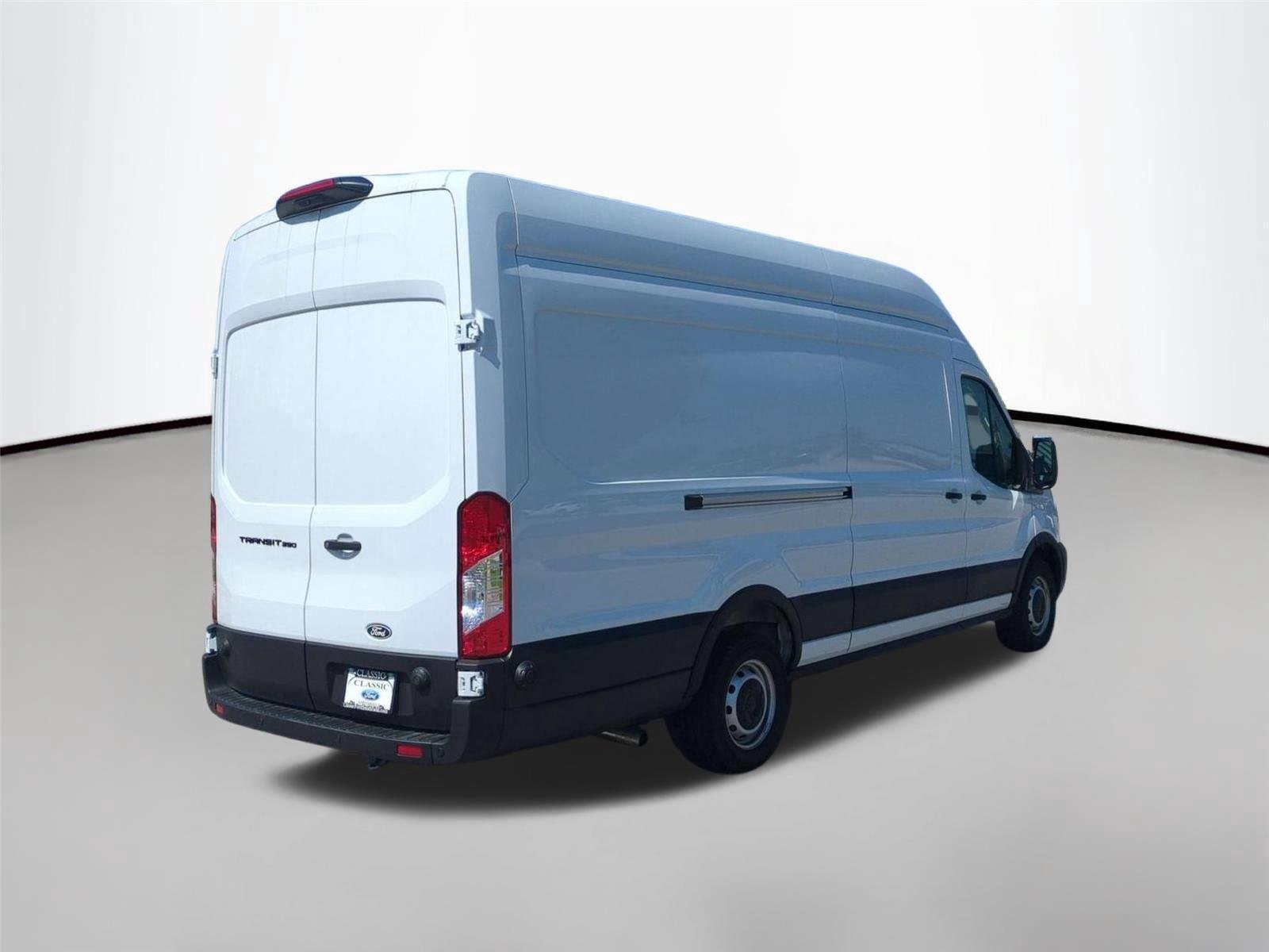New 2026 Oxford White Ford Cargo Van image 5