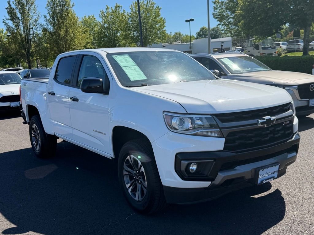 Used 2022 Summit White Chevrolet Z71 image 2