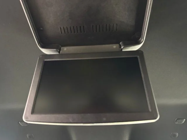 Used 2021 White Chrysler Touring image 24