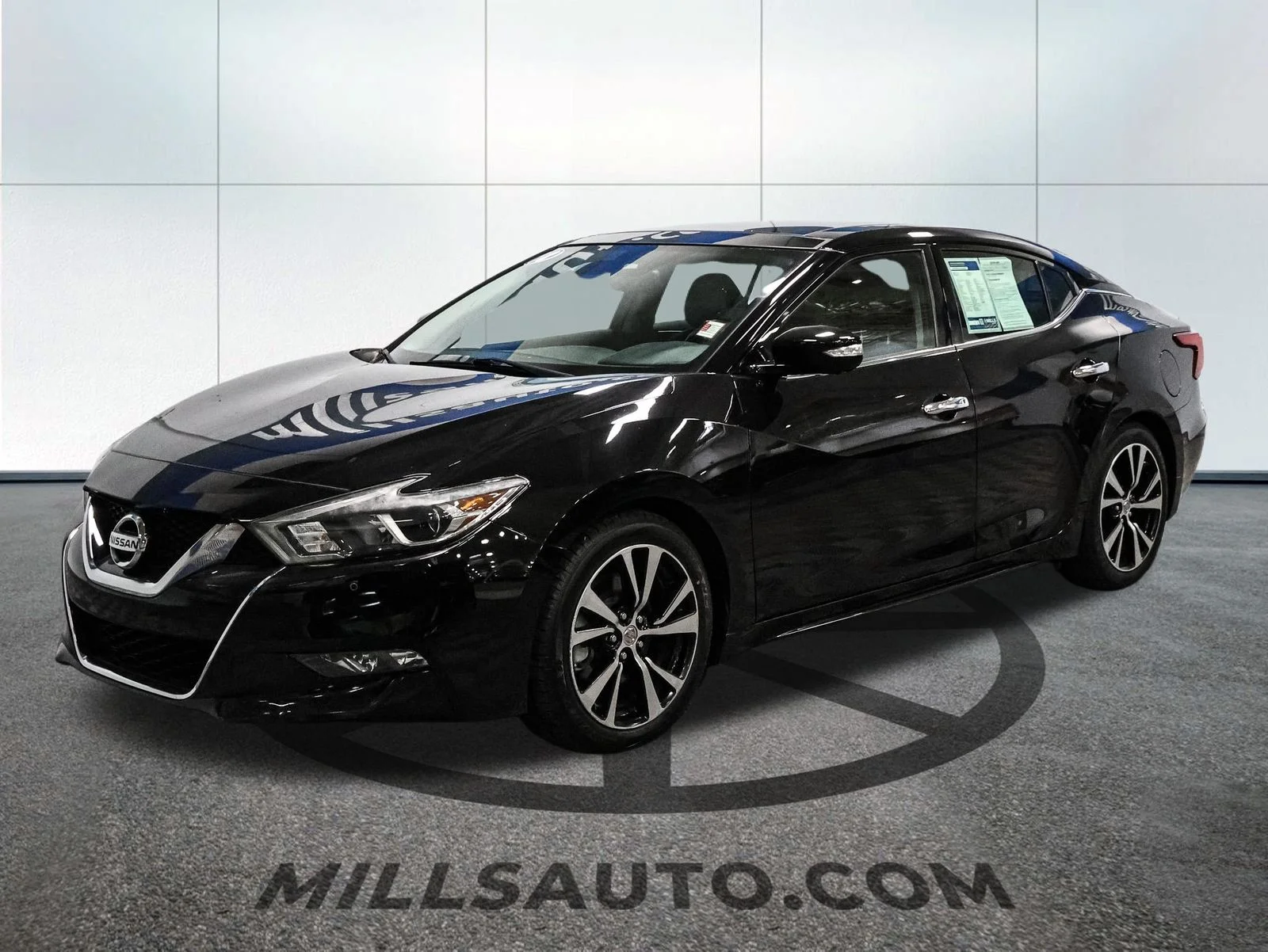 Used 2018 Nissan Maxima Platinum with VIN 1N4AA6AP9JC401486 for sale in Baxter, Minnesota