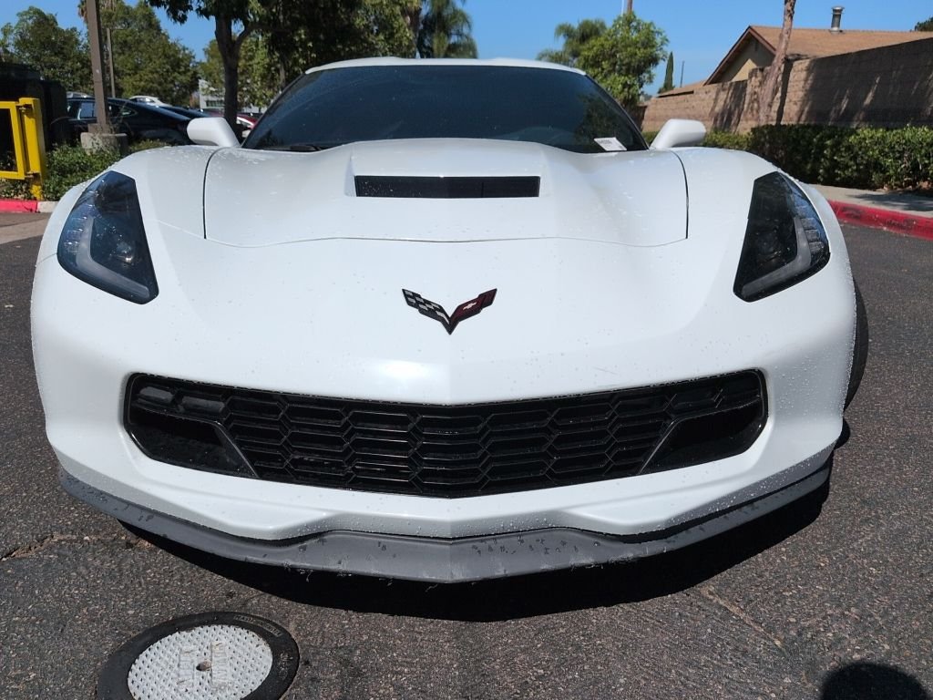 Used 2019 White Chevrolet Grand Sport image 2