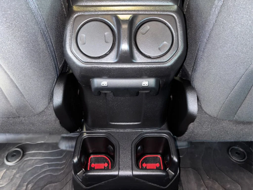 Certified Used 2019 Granite Crystal Clearcoat Metallic Jeep Unlimited Sport S image 28