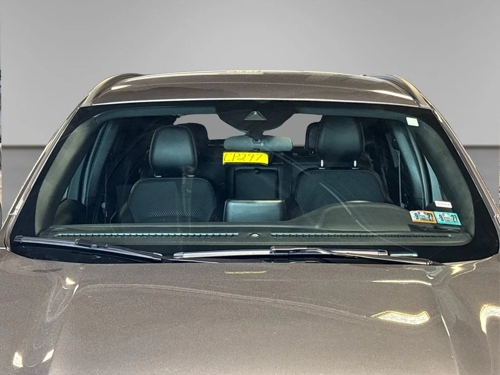 Certified Used 2025 Gray Metallic Ford ST-Line image 15