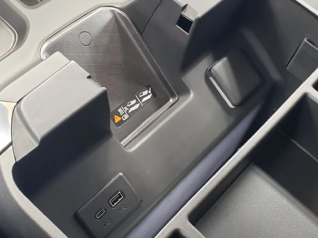 New 2026 Onyx Black GMC Elevation image 19