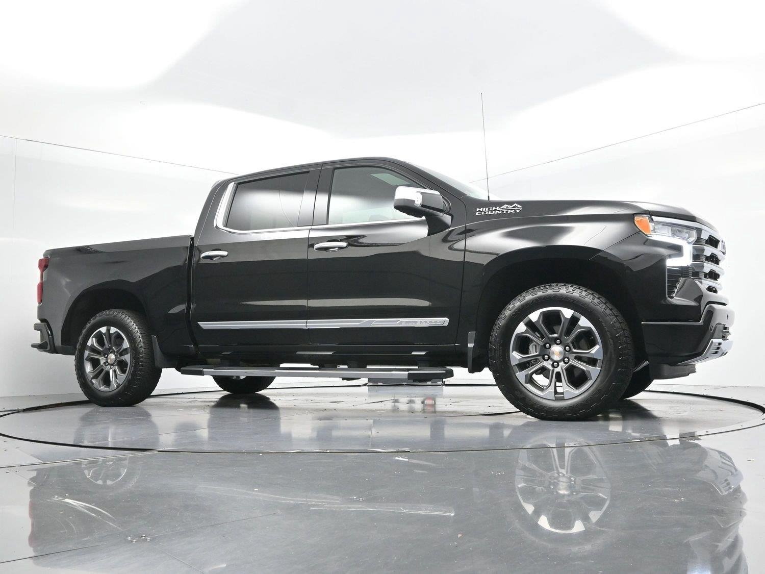 Used 2026 Black Chevrolet High Country image 42