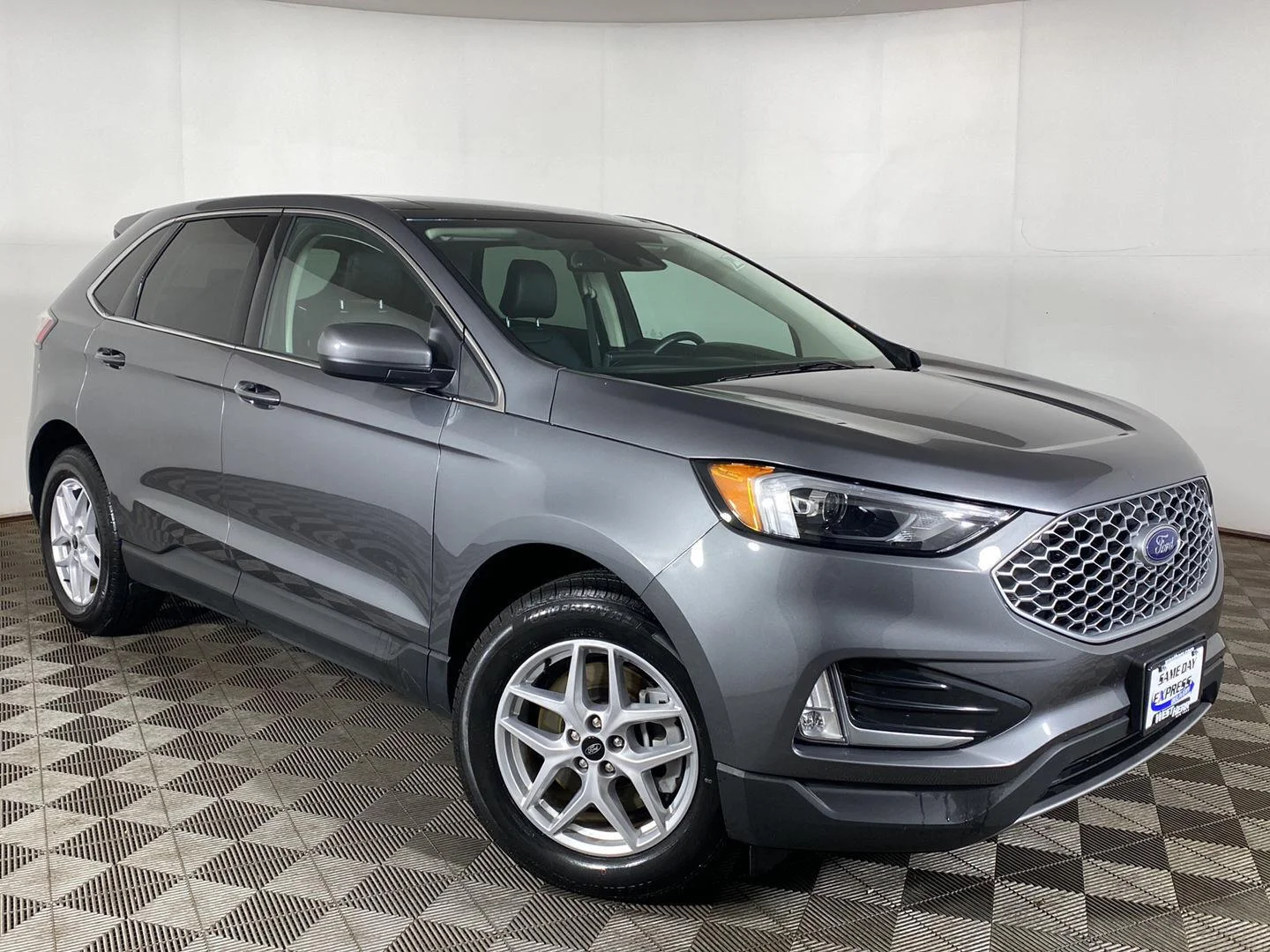 Used 2024 Carbonized Gray Ford SEL image 27