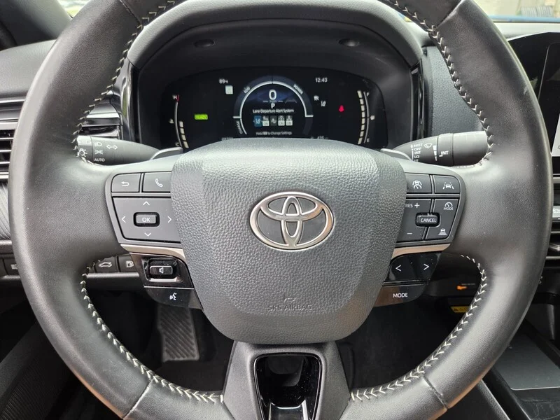 Used 2025 Underground TOYOTA SE image 31