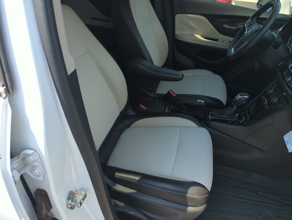 Used 2019 White Buick Sport Touring image 35