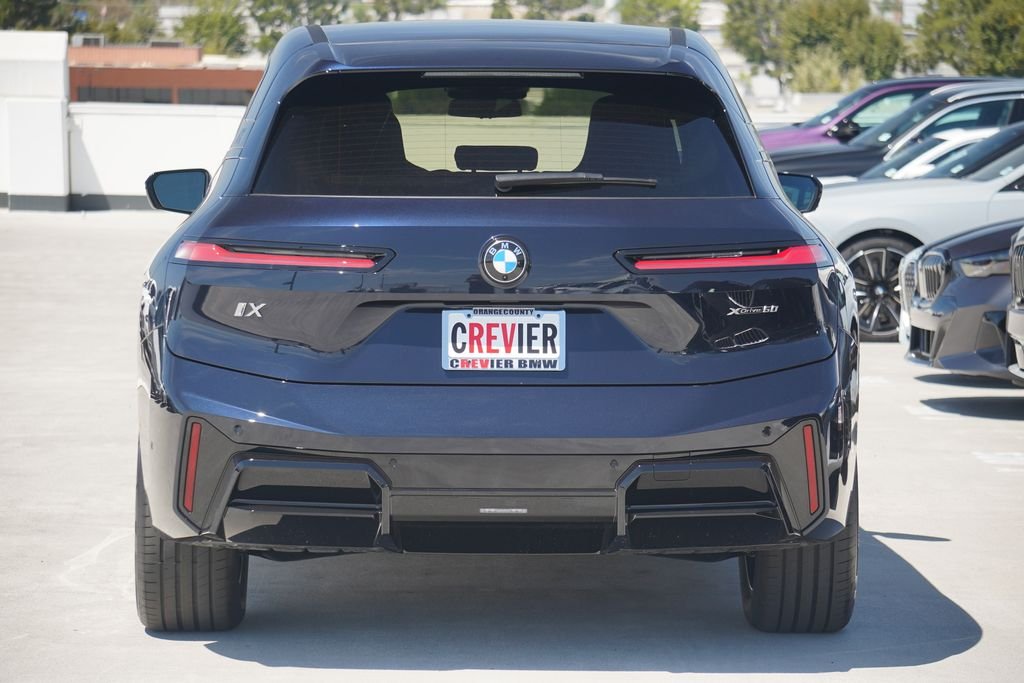 Used 2026 Carbon Black Metallic BMW xDrive60 image 6