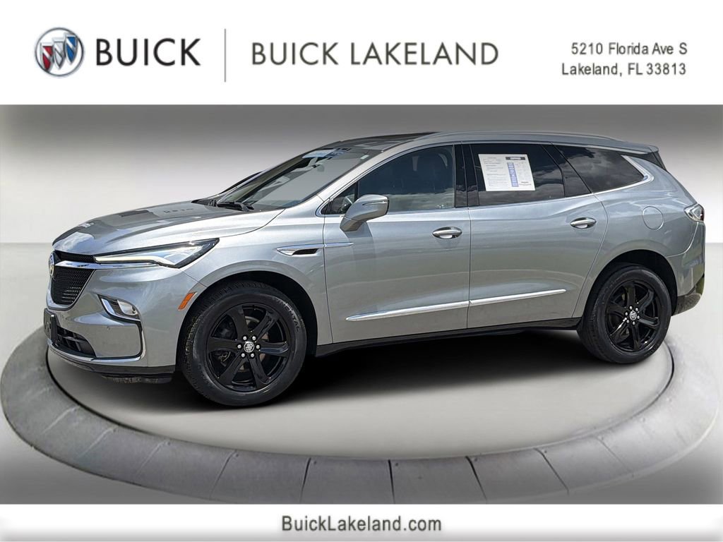 2024 Buick Enclave Essence AWD's photo