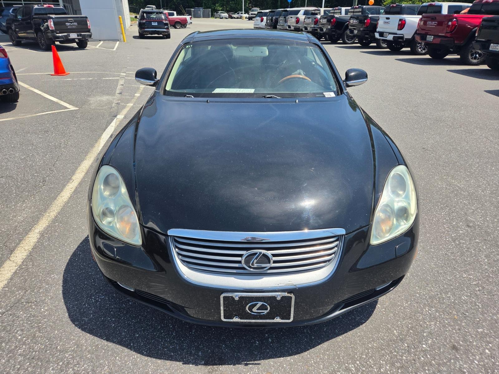 Used 2002  Lexus Base image 3