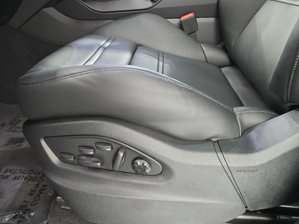 New 2026 Carrara White Metallic Porsche GTS Coupe image 23