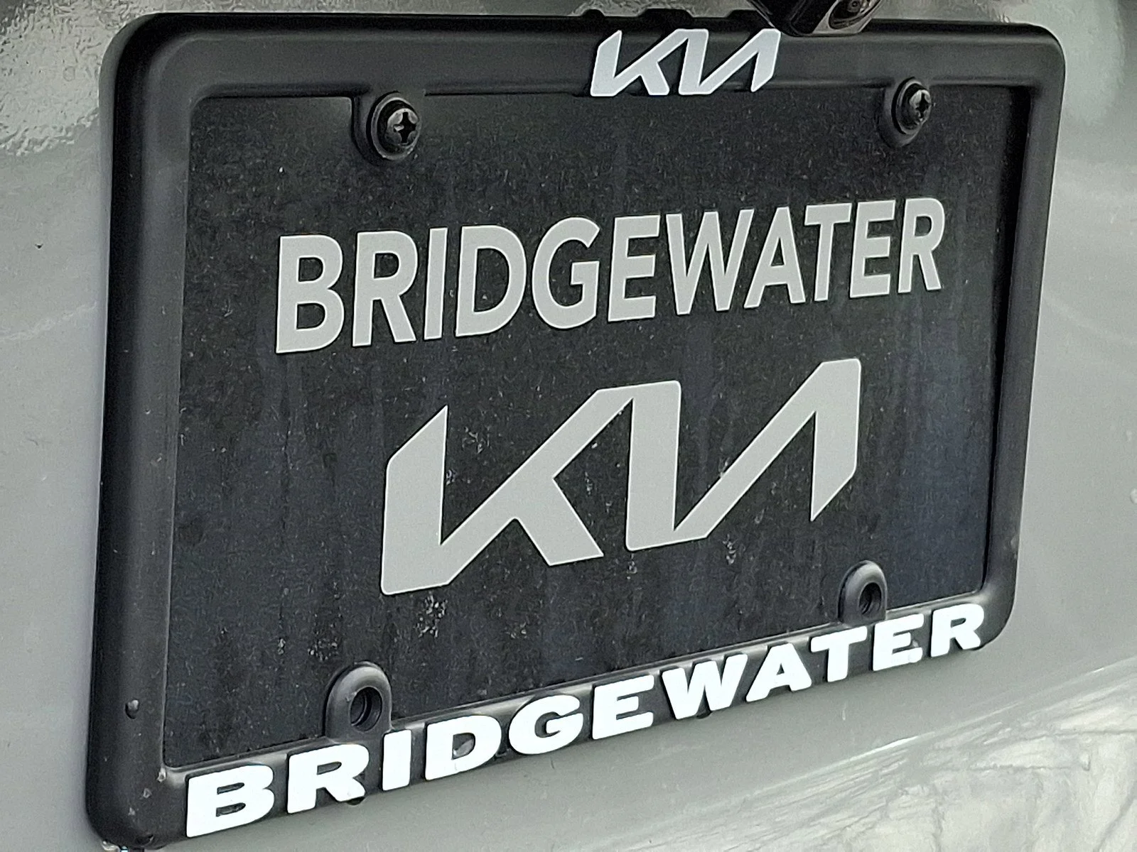 New 2026 Wolf Gray Kia S image 15