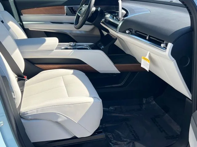 2026 Cadillac VISTIQ Sport - Photo 23