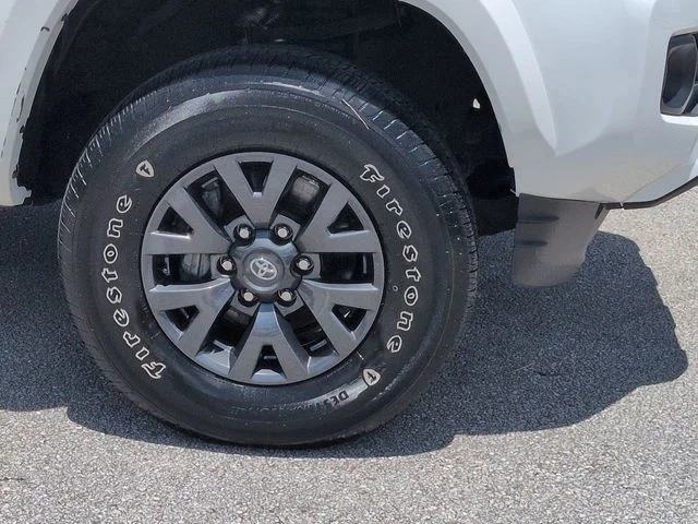 Used 2023 White Toyota SR5 image 18