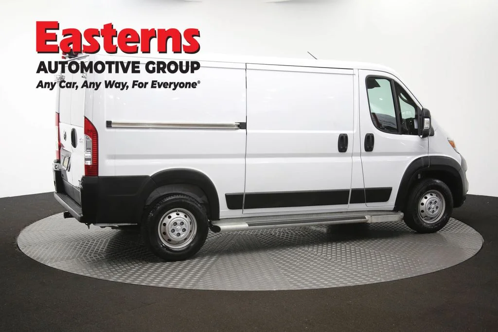 Used 2023 White Ram Base image 40