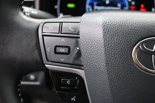 Used 2025 White Toyota SE image 6