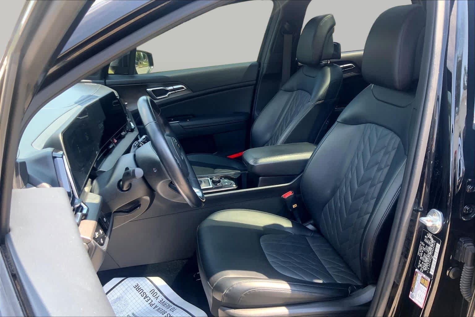 Certified Used 2023 Ebony Black Kia X-Line image 8