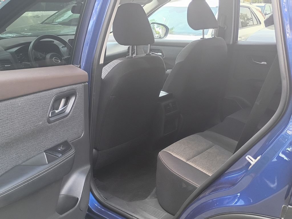 Used 2023 Caspian Blue Metallic Nissan SV image 19