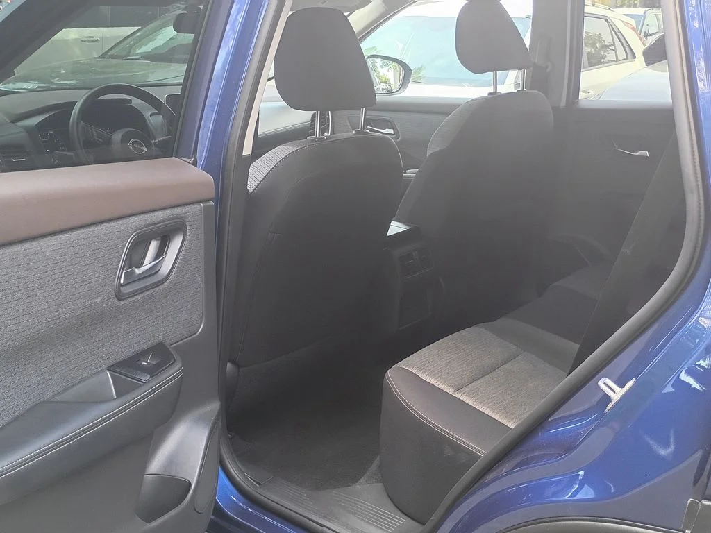 Used 2023 Caspian Blue Metallic Nissan SV image 19