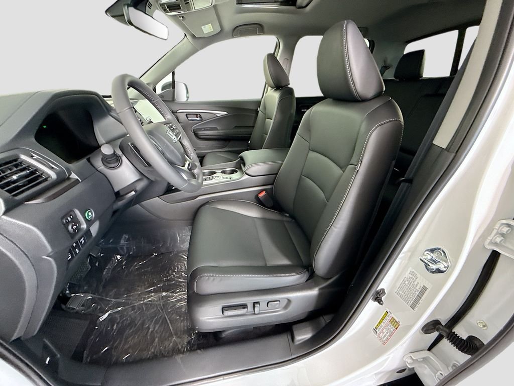 New 2026 Platinum White Pearl Honda RTL image 19