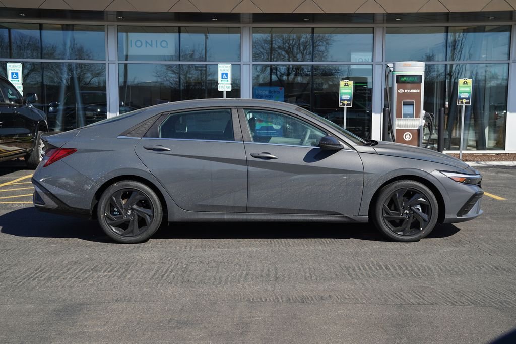 New 2026 Ecotronic Gray Hyundai SEL Sport Premium image 23