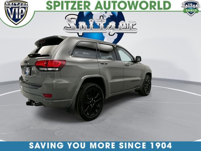 Used 2019 Gray Jeep Altitude image 10