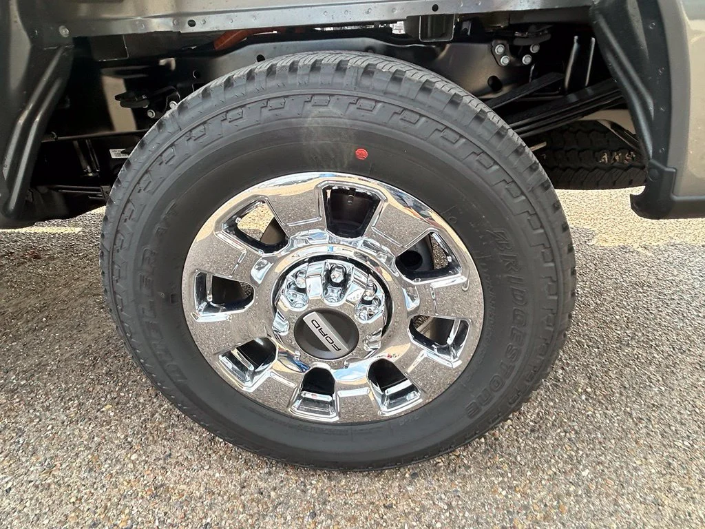 New 2027 Carbonized Gray Metallic Ford F-350® Lariat® image 9