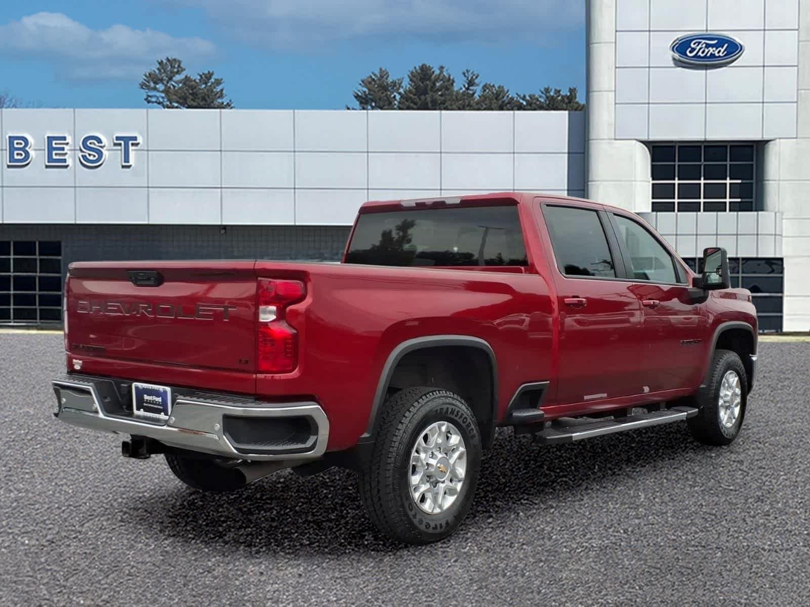 Used 2024 Radiant Red Tintcoat Chevrolet LT image 7