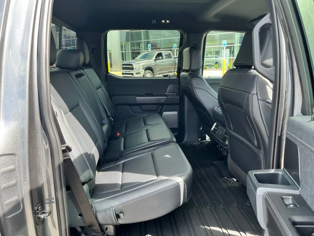 New 2026 Gray Ford Lariat image 10