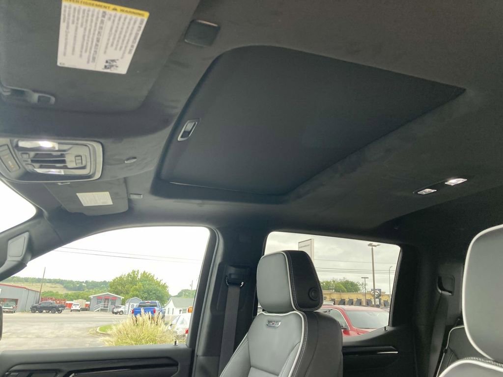 2025 GMC Sierra 1500 AT4X - Photo 17
