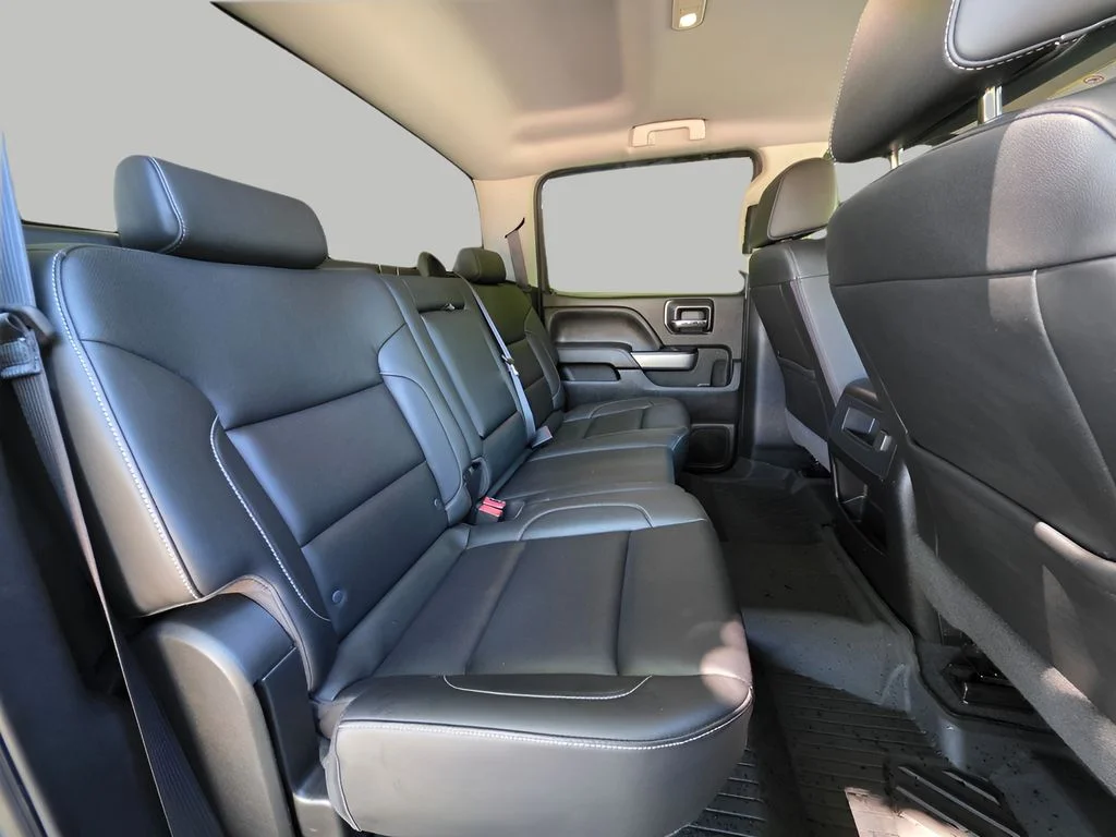 Used 2019 Blue Chevrolet LTZ image 6