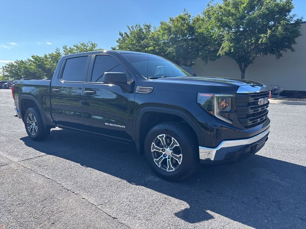 2023 GMC Sierra 4WD Crew Cab Short Box Pro's photo