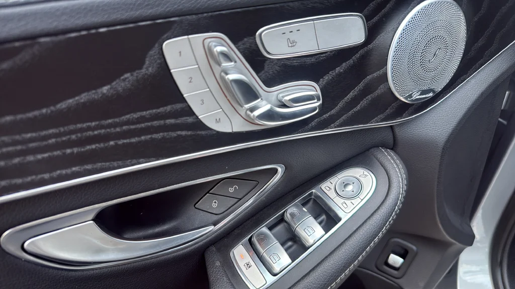 Used 2016 Silver Mercedes-Benz C 300 image 24