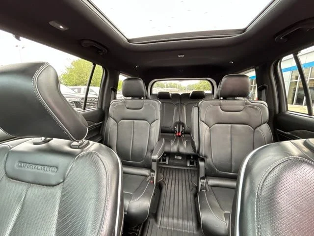 Used 2022 Gray Metallic Jeep Overland image 45