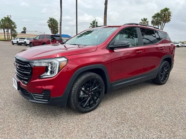 Used 2024 Volcanic Red Tintcoat GMC SLE image 3