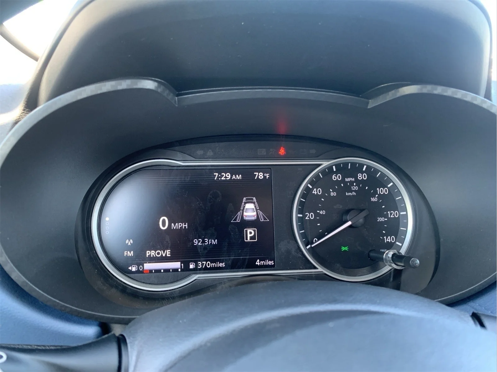 Used 2025 White Nissan 1.6 SV image 18