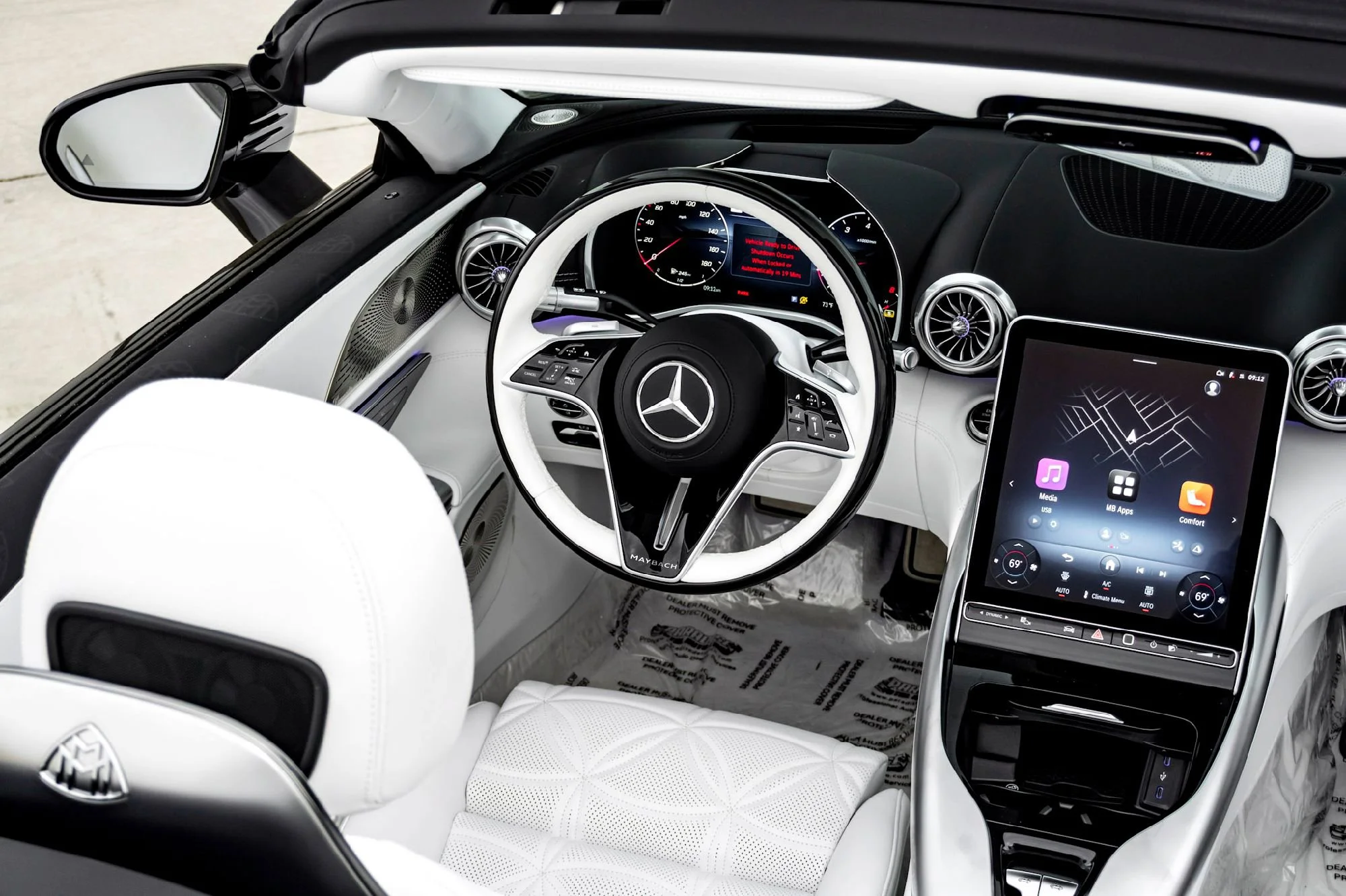New 2026 White Mercedes-Benz Maybach SL 680 Monogram Series image 33