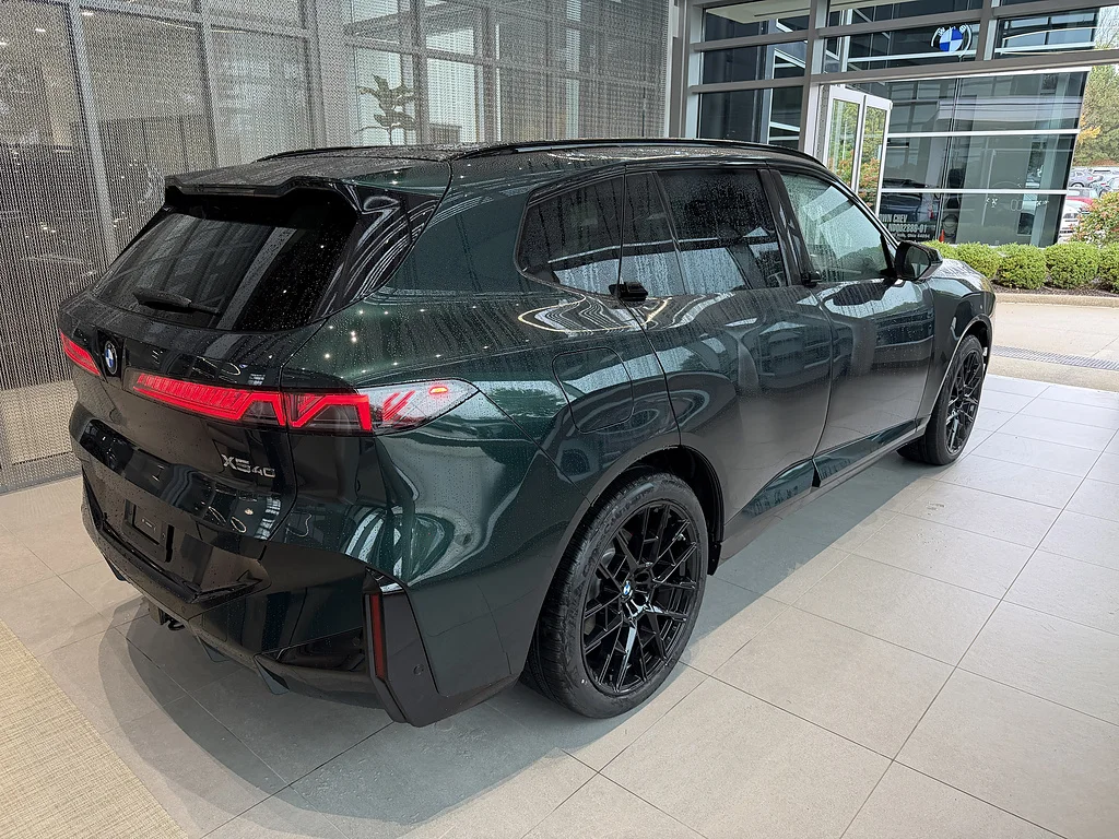 New 2027  BMW 40 xDrive image 6