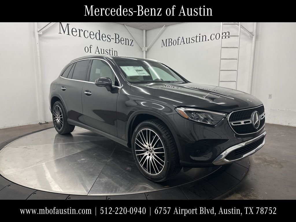 2026 Mercedes-Benz GLC GLC 300's photo