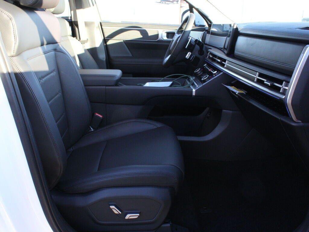 New 2026 White Hyundai Limited AWD image 7
