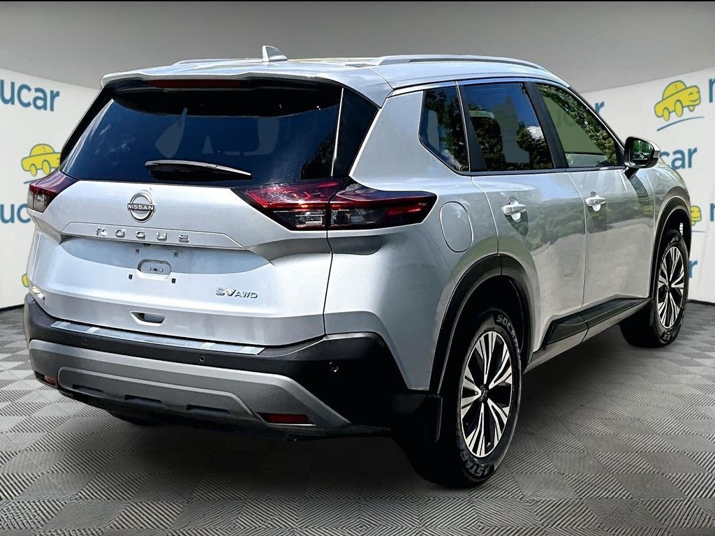 Used 2023 Silver Nissan SV image 6