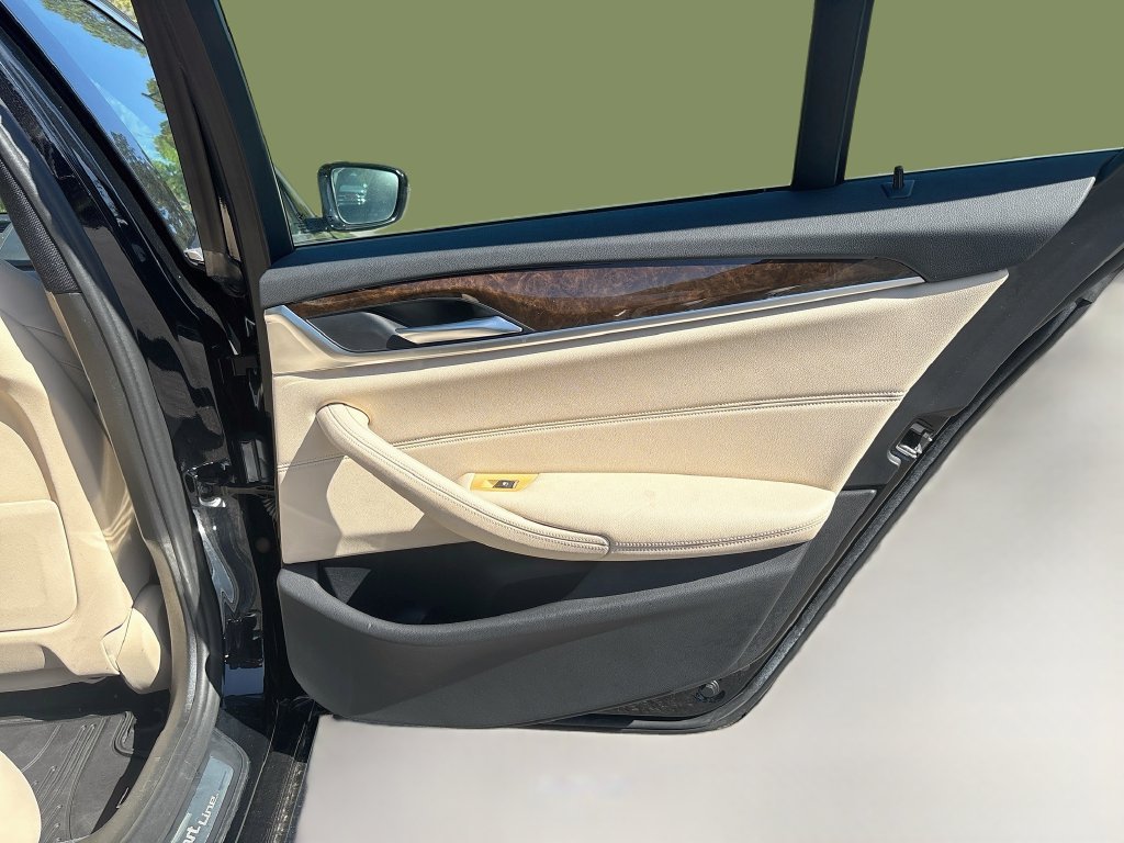 Used 2019 Black BMW 530i image 16