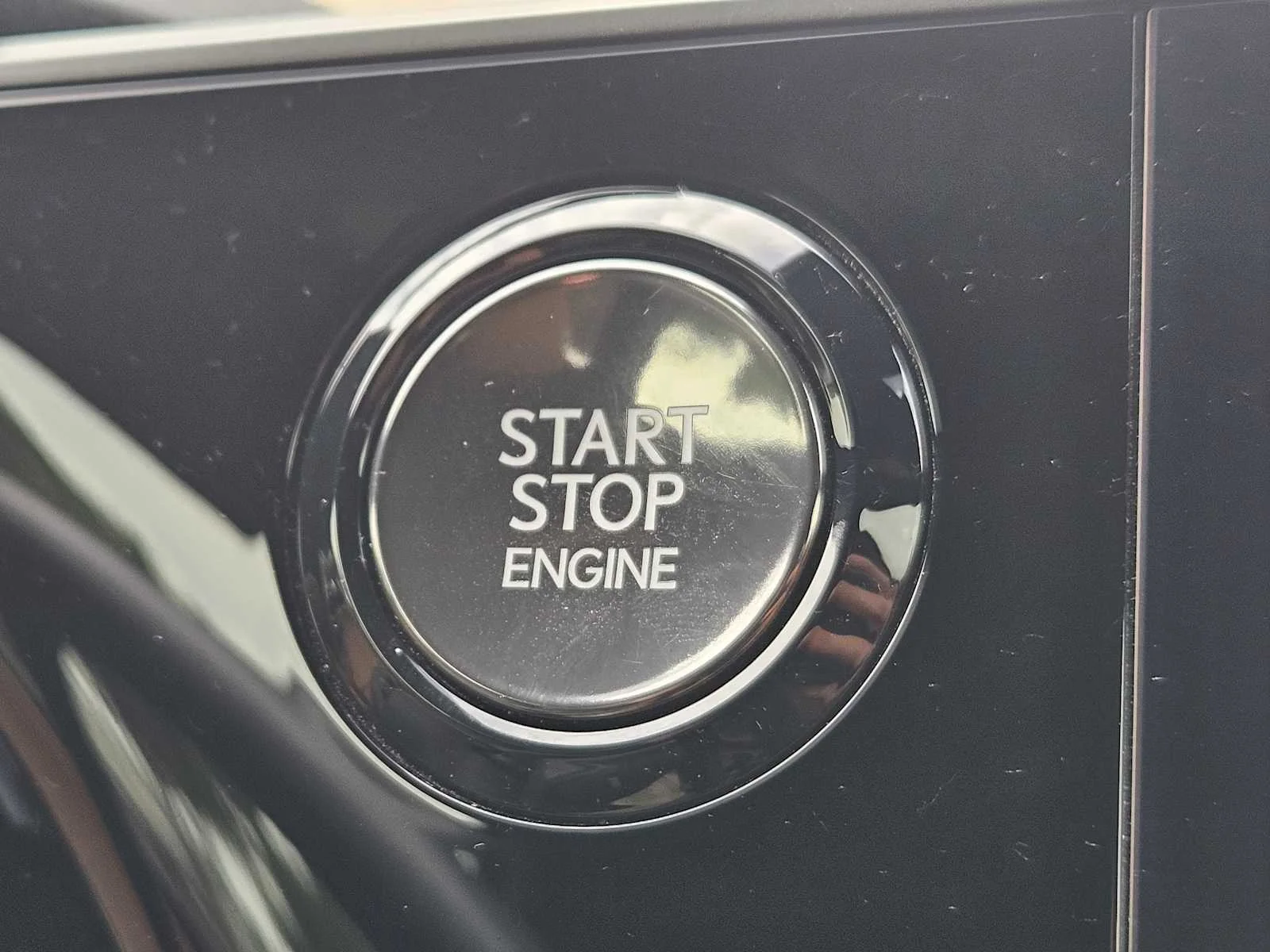 Certified Used 2025 NORI GREEN PEARL Lexus Premium image 16