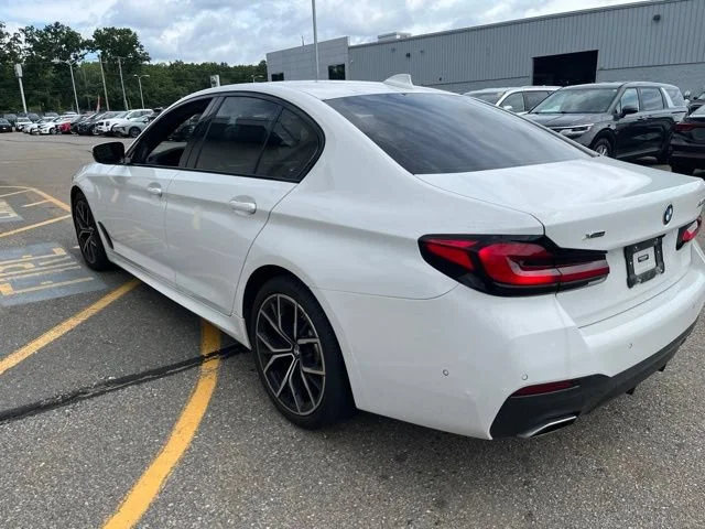 Used 2023 Alpine White BMW 540i xDrive image 5