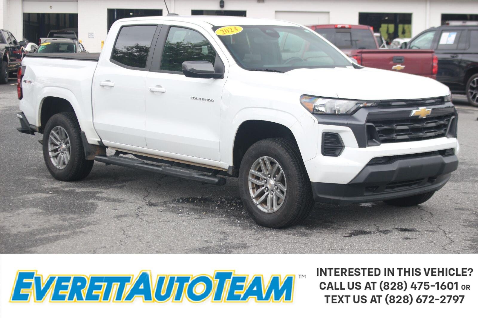 Used 2024 Summit White Chevrolet LT image 1