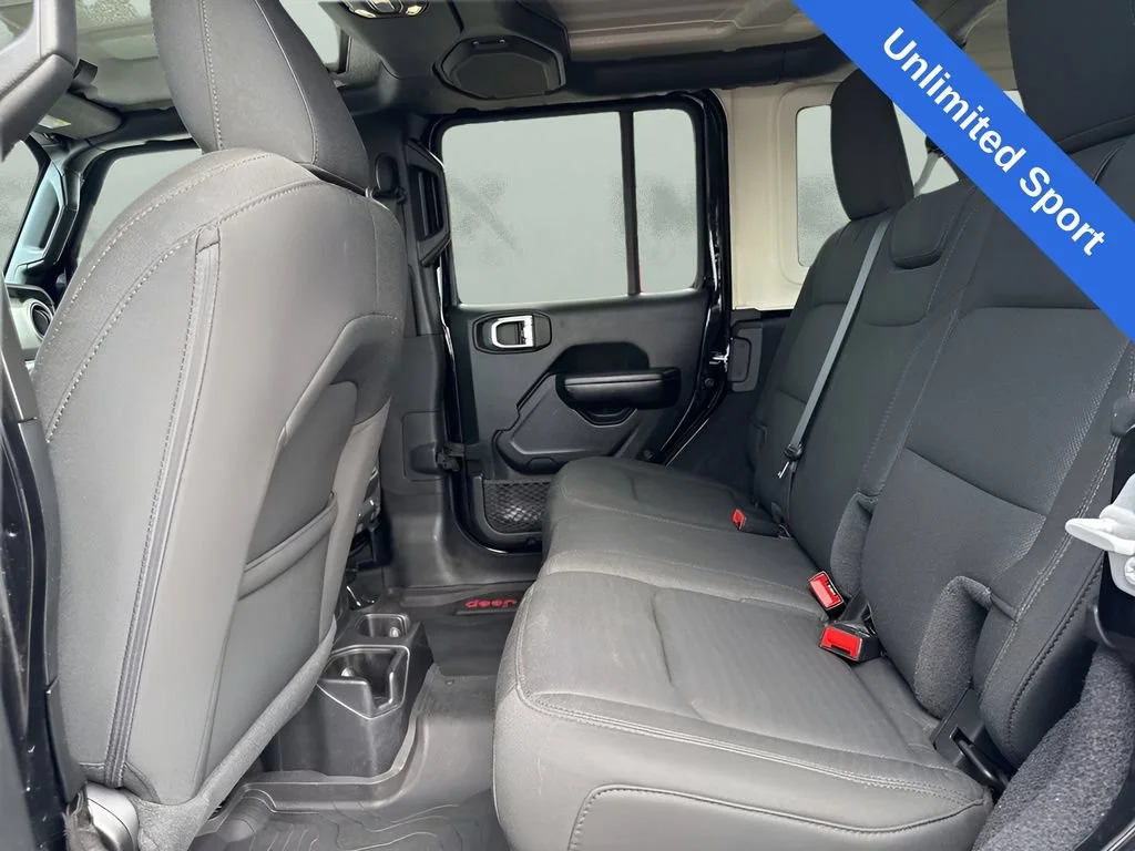 Used 2021 Black Jeep Unlimited Sport S image 10